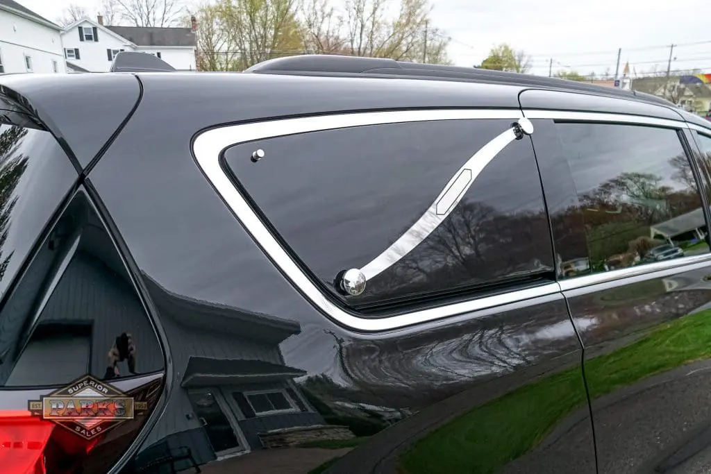 Chrysler Pacifica “First Call” Van