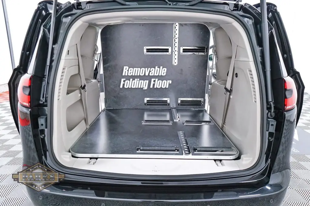 Chrysler Pacifica First Call Van