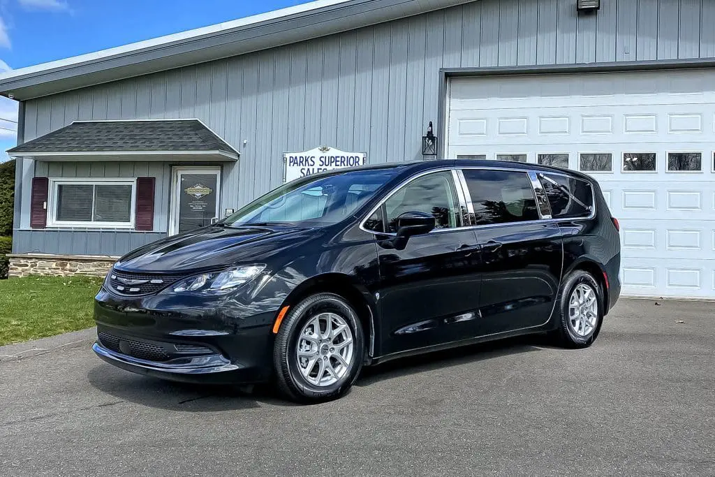 Chrysler Voyager First Call Van