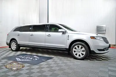 2014 Lincoln Federal Coach MKT Limousine