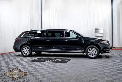 2014 Lincoln S&S Coach MKT Limousine