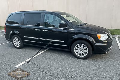 2015 Chrysler Town & Country Van