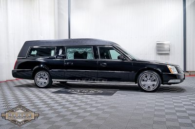2011 Cadillac S&S Coach DTS Hearse