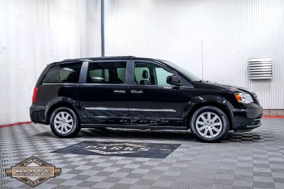 2015 Chrysler  Town & Country Van
