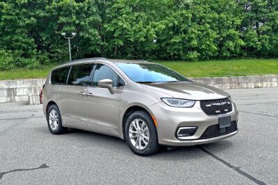 2022 Chrysler K2 Products Pacifica Touring L Van