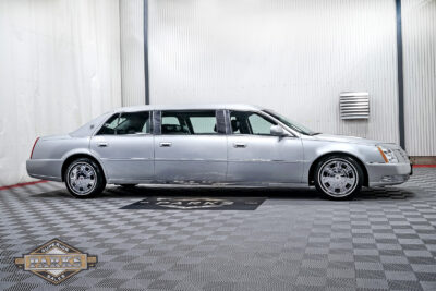 2011 Cadillac S&S Coach DTS Limousine