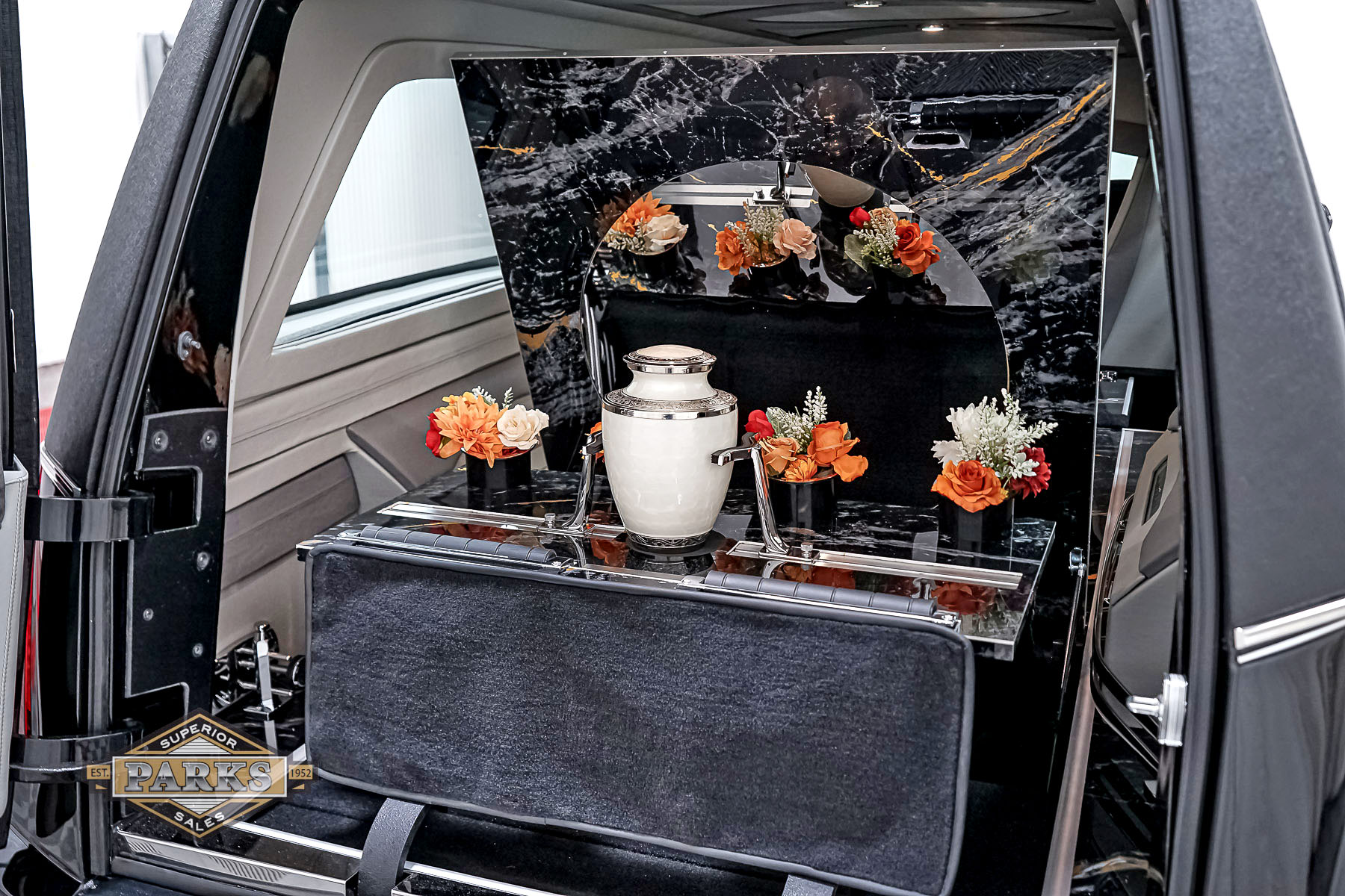 TZ104907_MK_Cornerstone-Window_Hearse_For_Sale-76